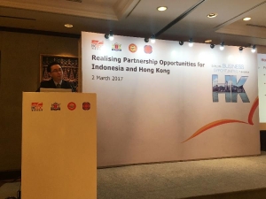發展局局長於3月2日在印尼雅加達出席由香港貿易發展局、印尼工商會館、印尼中華總商會和Real Estate Indonesia合辦的午餐會並發表演說。