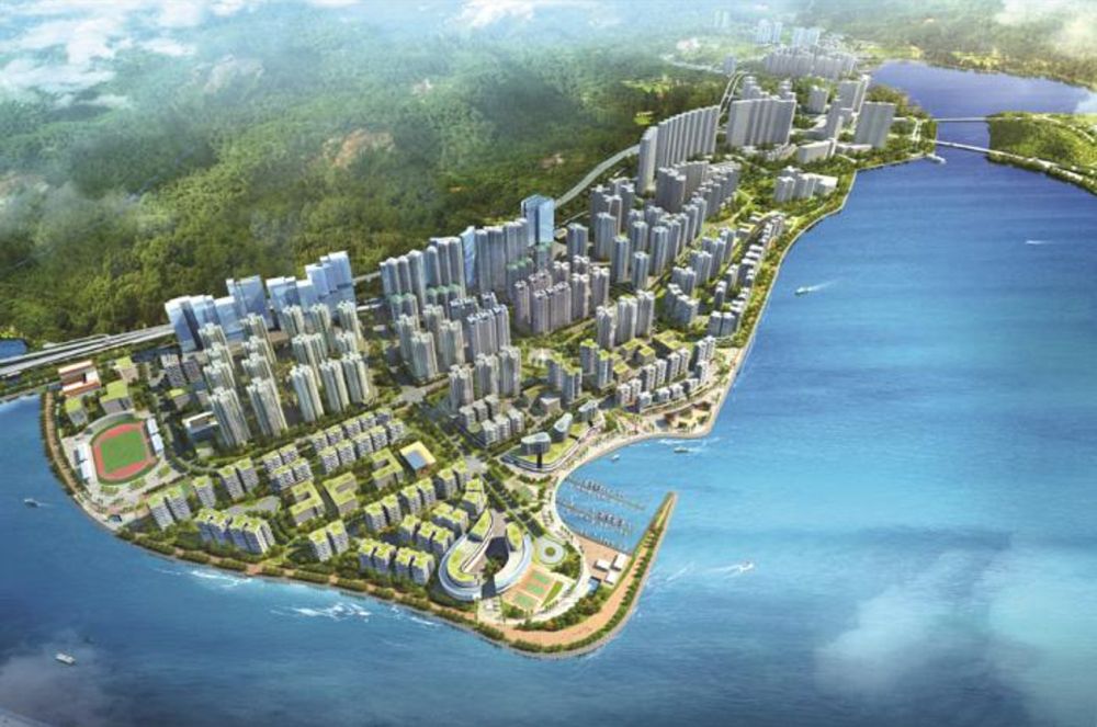 The reclamation in Tung Chung East will create 130 hectares of land and provide some 40 000 residential units, which is expected to accommodate an additional population of some 120 000. Pictured is a photomontage of the Tung Chung East New Town Extension area.