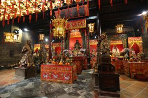 Pak Tai and other deities are enshrined in the rear hall.