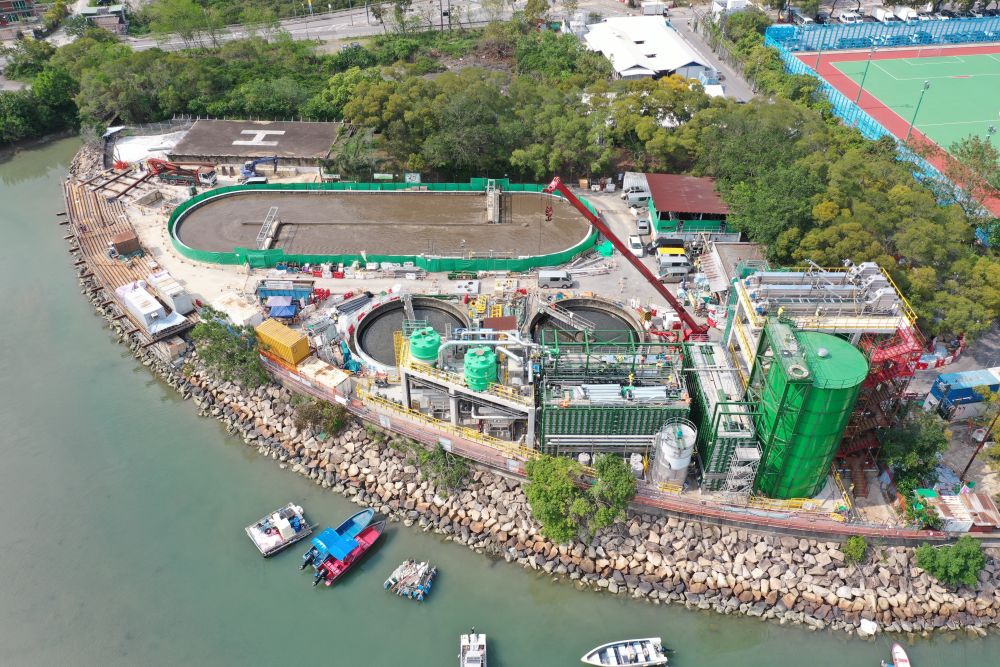 The expansion of Sha Tau Kok Sewage Treatment Works will comprise the in-situ reconstruction of a new sewage treatment plant to increase the treatment capacity by three times.