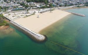 Tai Po Lung Mei Beach, the first man-made beach constructed by the Government in Hong Kong, has been open for public use since 23 June. Residents and visitors now have another good place for leisure and recreational activities.