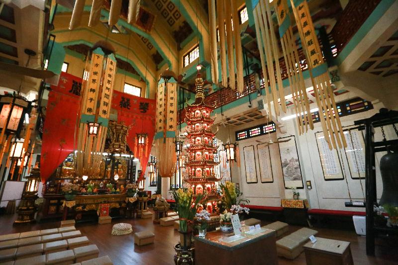 The Government today (October 13) announced that the Antiquities Authority (i.e. the Secretary for Development) has declared Tung Lin Kok Yuen in Happy Valley, Kowloon Union Church in Yau Ma Tei and the Yeung Hau Temple in Tai O as monuments under the Antiquities and Monuments Ordinance. Photo shows the Grand Buddha Hall of Tung Lin Kok Yuen.