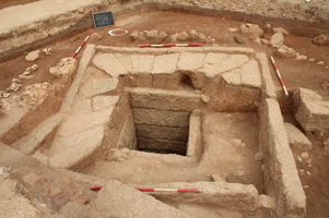 This well-preserved square-shaped well from the Song and Yuan Dynasties was unearthed in the Kai Tak Development Area.