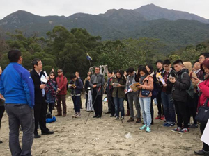 A site visit to Lantau was arranged for the media in mid-February to enhance their understanding of the proposed development strategy for Lantau.
