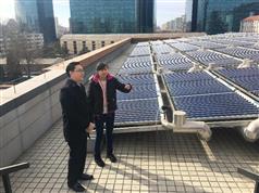 The Secretary for Development, Mr Eric Ma (left), today (February 20) visits the Institute of Building Environment and Energy of the China Academy of Building Research in Beijing to learn about energy saving measures. 
