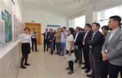 The Secretary for Development, Mr Eric Ma (second right), joins a duty visit to the Dongjiang River Basin by Legislative Council (LegCo) members today (April 15). Picture shows Mr Ma and the LegCo members visiting the Bio-nitrification Plant of the Shenzhen Reservoir to learn more about its operation and the treatment of Dongjiang water before its entering into the Shenzhen Reservoir.