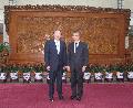 發展局局長陳茂波（右）今日（三月一日）在北京展開禮節性訪問活動，期間拜會外交部國際經濟司司長張軍（左）。