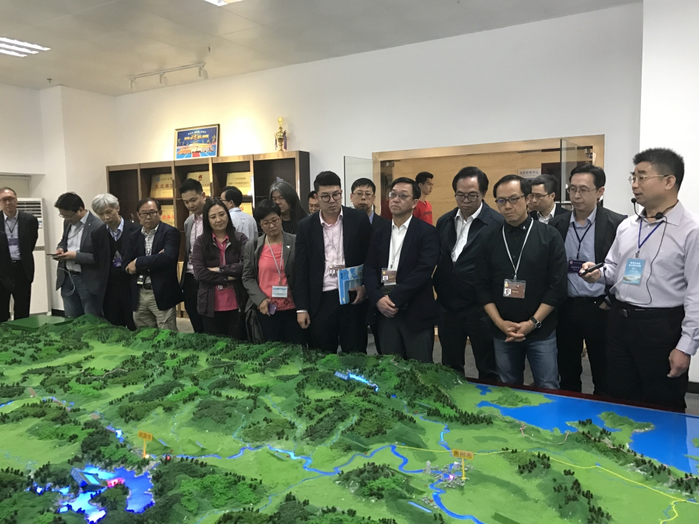 LegCo members listen attentively to the briefing by Mainland officials on DJ water supplied to Hong Kong.