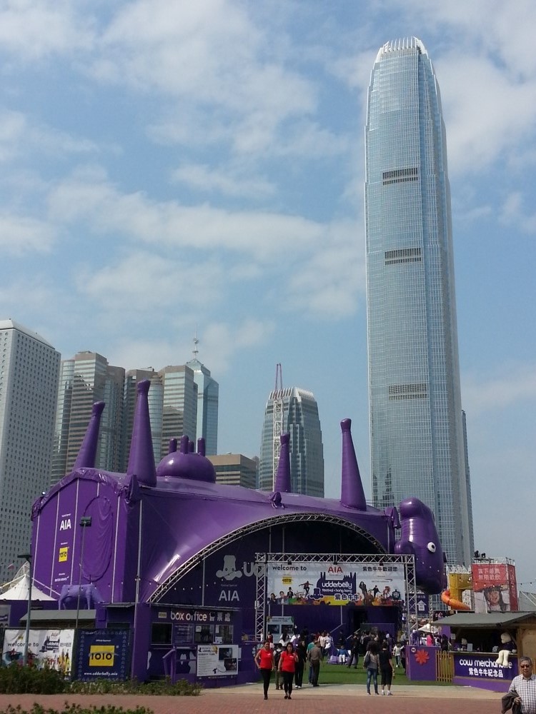 “Udderbelly Festival”, the family-friendly art festival