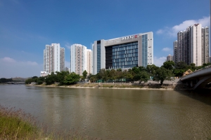 The New Engineering Contract (NEC) form has been used in a progressive manner in a number of large-scale projects such as the Tin Shui Wai Hospital project.