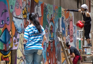 Some of the back alley walls in the Kwun Tong Business Area have undergone a facelift.