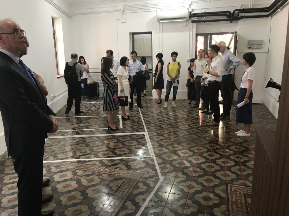 For the entire BHC, apart from the eight units reserved for the original tenants, there are 12 units to let in the open market under the Good Neighbour Scheme, of which the seven larger units ranging from 572 to 847 square feet are in the Blue House. Pictured here is one of the show flats.