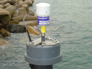The HKHO has set up four tide gauge stations across Hong Kong to collect and release real-time tidal data for Hong Kong together with the tidal gauges managed by the Hong Kong Observatory and the Airport Authority. The picture shows a tidal data collection device. - Photo 2