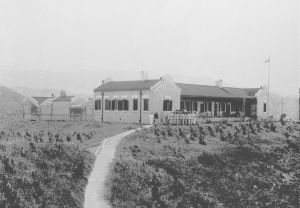 It is a challenging task to restore the century-old compound to its original appearance. It is not until after testing the very bottom layer of paint and comparing with the black and white photograph that the original wall colour was revealed.
