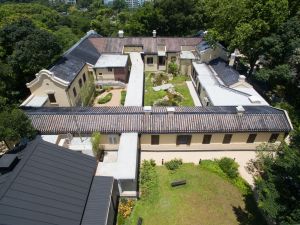 The Old Tai Po Police Station consists of three buildings, namely the Main Building, the Staff Quarters Block and the Canteen Block. Spacious and flat lawn draws the three buildings together.