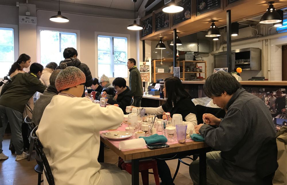 Apart from enjoying healthy and low-carbon dishes at the Green Hub’s ‘Eat Well Canteen’, visitors can also enroll in courses and workshops.