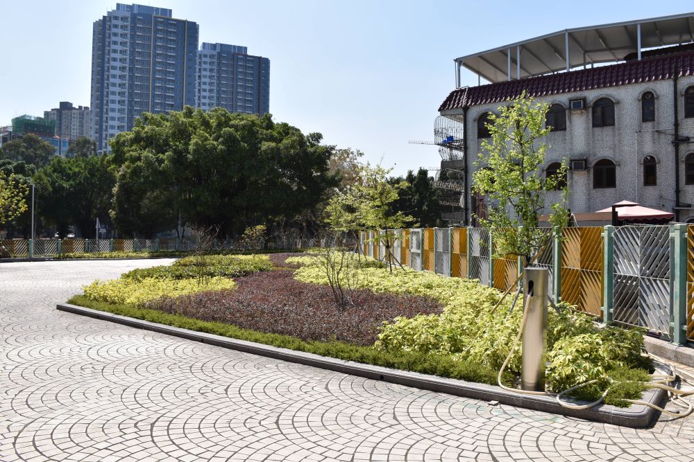 Pictured are the greening works at the sitting-out area of Yeung Uk San Tsuen in Yuen Long.