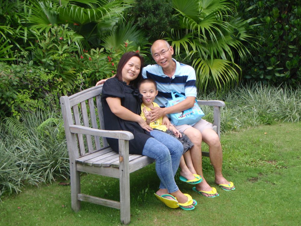 Mr KOO believes that we should treat children like friends and cannot be too strict with them.