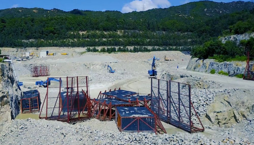 Protective measures such as blasting cages and vertical screens would have to be provided at the blast locations, with a view to protecting against flyrock affecting workers and adjacent facilities.