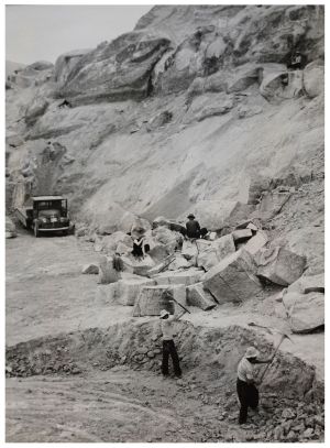 As indicated by these black and white photos taken in 1956, quarrying was labour intensive in earlier times. (Lam Tei Quarry is not pictured.)