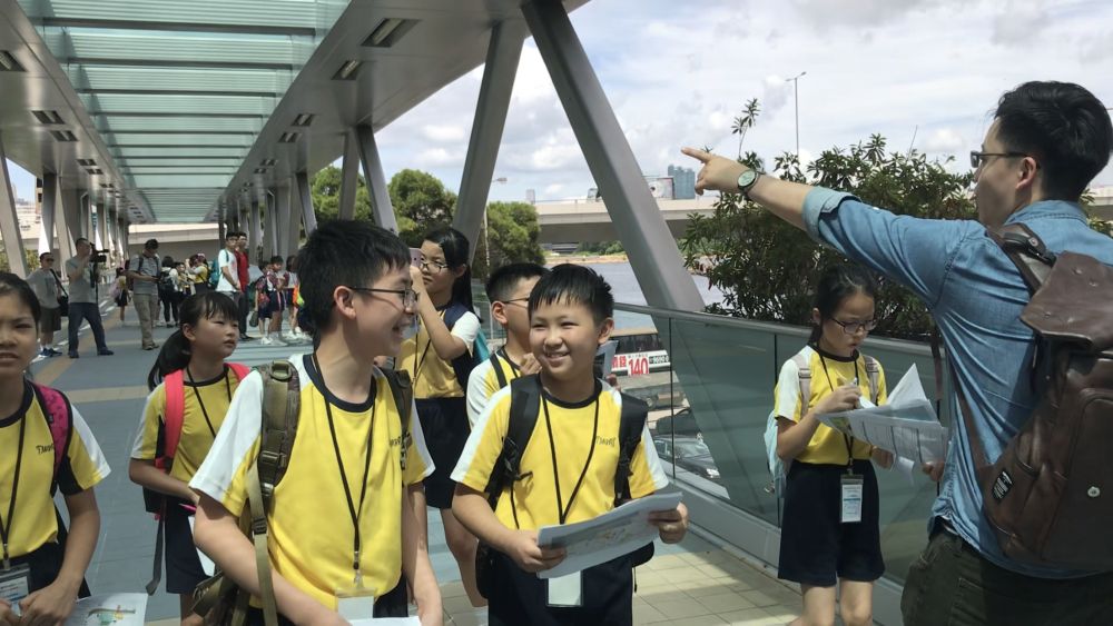 “Little planners” going on a field trip at the Kwun Tong waterfront.