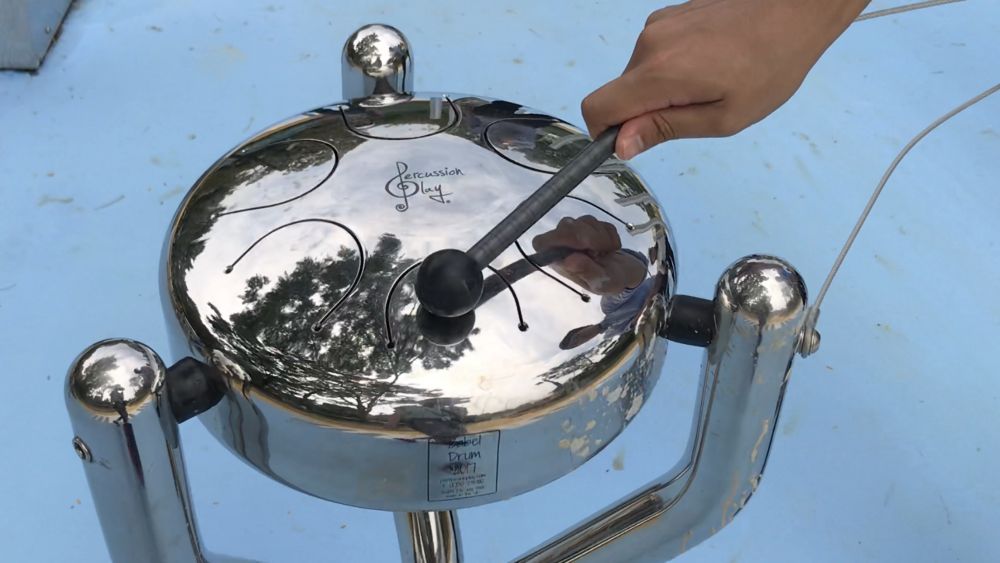 The themed Musical Zone in the playground provides various musical playthings such as percussion instruments and drums.