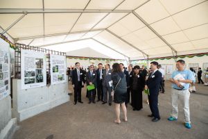 There is a large-scale exhibition on “Construction 2.0–Transformation” outside the venue for the HKIC opening ceremony, showcasing the contributions made by the relevant stakeholders to the development of the construction industry.