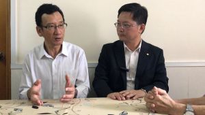 According to the Director of Building Rehabilitation of the URA, Mr Daniel Ho (left), the URA will engage consultants to provide one-stop service for building owners participating in the scheme so as to get them well prepared to undertake lift improvement works.