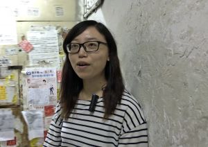 Ms SHUM Ying, Building Surveyor, is mainly responsible for issuing mandatory building inspection notifications and window inspection notifications, following up and conducting random checks on building inspection and repair works, and providing professional advice in response to public enquiries.
