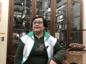 Ms LAM Po-chu, Pearl, who took part in the preparation of this activity to bring warmth and concern to people during festive seasons, says that with the population ageing, there will be an increasing demand for elderly services.  In addition to hardware support, the demand for volunteer services will rise as well.