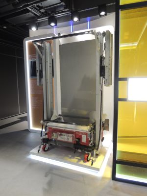 The centre showcases a number of innovation and technology (I&T) products where machines are used to replace manual work to enhance productivity, such as the automatic wall plastering machine in picture.