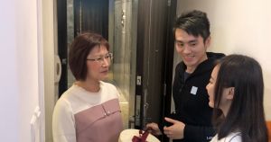 The Land Registrar, Ms Doris CHEUNG (left), starred in a short film with her colleagues to explain the benefits of the “Property Alert” service.