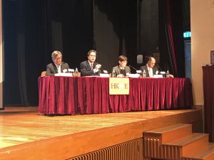 The Hong Kong Institution of Engineers held a forum in mid-January this year in which the SDEV, Mr Michael WONG (second left), and the Deputy Head of the Sustainable Lantau Office (Works) of the Civil Engineering and Development Department, Mr WONG Chi-sing, Janson (second right), introduce the Vision.