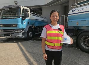 Ms KAO Fuk-yee, Koey, is the first female apprentice of the Water Supplies Department (WSD), who received the Outstanding Apprentices Award by the Vocational Training Council earlier.