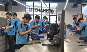 The Skill Assessment Centre, located next to the Electrical and Mechanical Services Department Headquarters at Kowloon Bay, offers training on mechanics, electrics, electronics, air-conditioning, etc., and trade testing services.