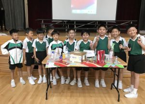 Students applying the planning knowledge they have acquired to design their own version of an ideal community and DIY a model of an all-new environment near their school with environmentally-friendly materials.