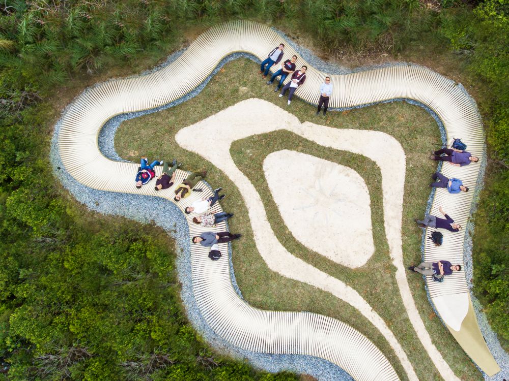 Architect of the Architectural Services Department (ArchSD), Mr LO Yee-cheung, Adrian, says the most prominent feature of the project is the curved ring-form bench which allows 360-degree stargazing. It means people can view the starry sky no matter which portion they sit on.