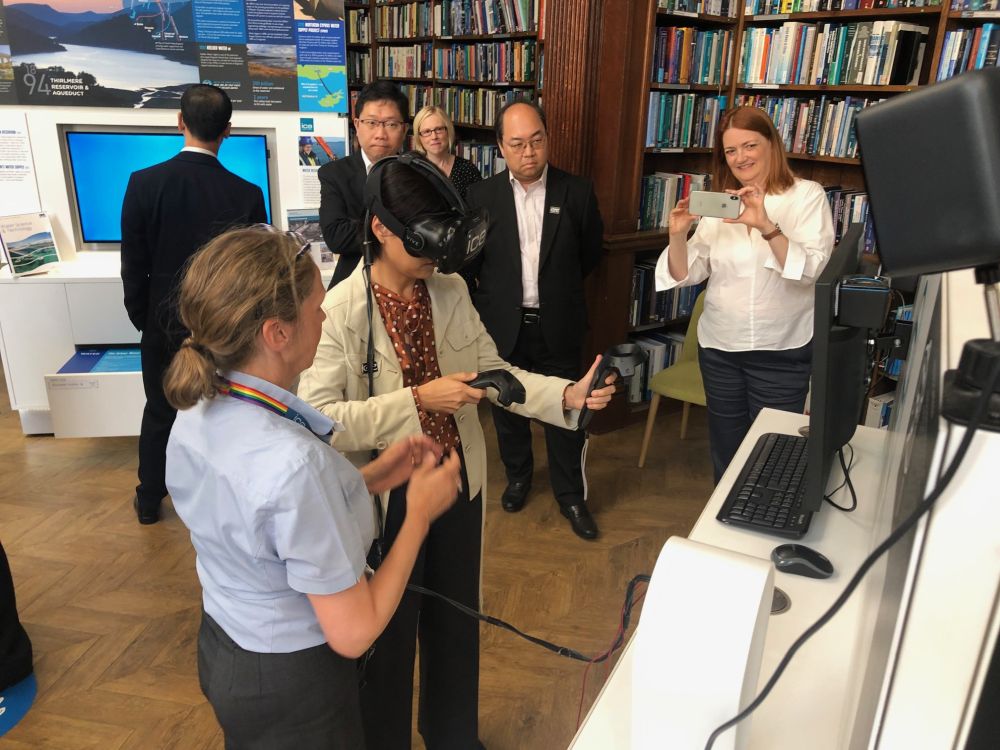 According to the participants, the programme is a combination of theory and practice. They are also given invaluable opportunities to exchange with academics, project leaders and professionals of different nationalities and backgrounds with various experiences.