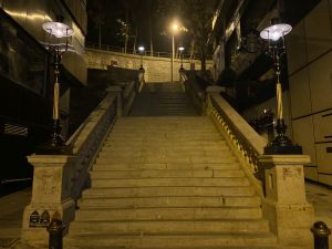 The steps were reopened fully on the evening of 23 December last year with the four gas lamps relit.