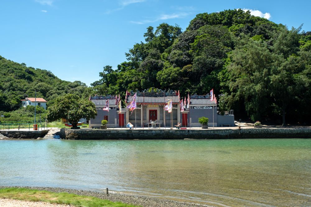 The Yeung Hau Temple, one of the temples with the longest history in Tai O, was declared as a monument in October 2017.