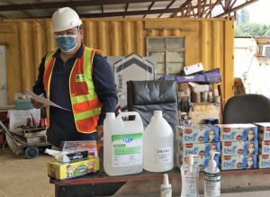 According to the contractor’s representative, Mr Ken WONG, after the first round of the Anti-epidemic Fund was launched, they immediately made an application and received subsidies from the Government quickly. Using the subsidies, his company bought surgical masks, hand sanitisers and disinfectants for immediate distribution to staff. 