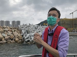 According to Engineer of the Port Works Division of the CEDD, Mr CHENG Cheuk-hin, the department has placed specially designed precast concrete units (commonly called dolosse) at the end portions of the breakwater at the Aberdeen South Typhoon Shelter to strengthen its structure. 