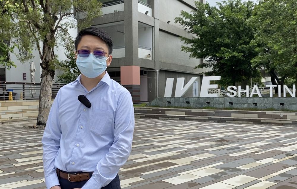 Lecturer of the Department of Applied Science of the Hong Kong Institute of Vocational Education (Shatin), Mr HO Ka-chai, Chris, welcomes the Study Sponsorship Scheme provided by the DEVB which will attract more youngsters to enrol in arboriculture courses and join the industry. 