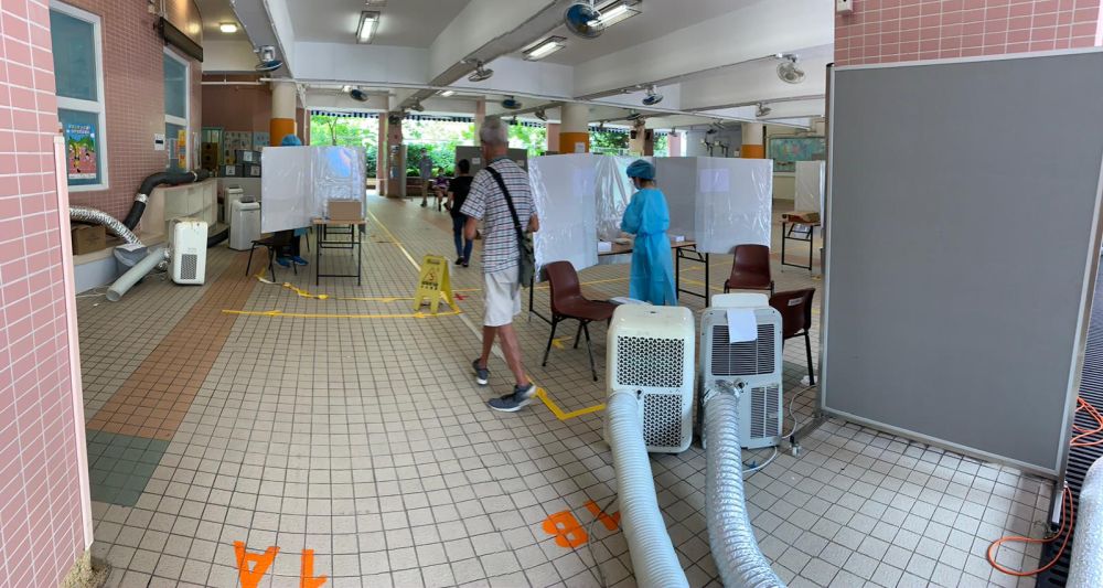 The EMSD proactively supports the Universal Community Testing Programme, including the installation of mobile air cooling units in the semi-open testing centres.