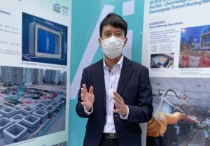 The CEDD’s Senior Engineer, Mr CHU Chi-hong, Keith, says that the subway will be formed by 92 prefabricated segments., and a prefabrication yard is set up near the launching shaft for easier transportation of segments.