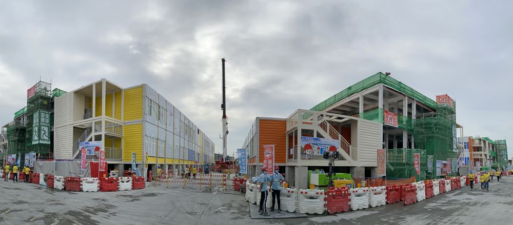 The temporary hospital next to the AWE is expected to be topped out by the end of this month and completed in January next year. It will provide more than 800 negative pressure beds and medical related facilities.