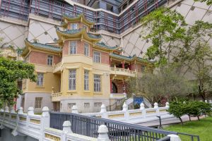 Vice Chairman of the Tai Hang Fire Dragon Heritage Centre, Ms Anthea LO, says that they would like to link up No. 12 School Street with other attractions in the district, such as Haw Par Mansion, to attract more people to visit and use the historic building, increase vibrancy, and enhance the attractiveness of the entire district..
