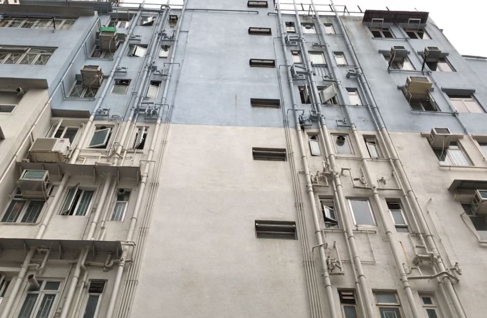 As a preventive measure, the BD has engaged consultancy firms to inspect the drainage pipes at the external walls of some 20 000 private residential or composite buildings across the territory.