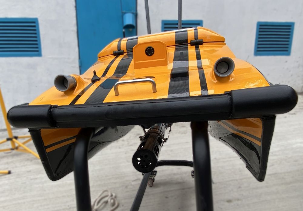 The water quality monitoring unit under a USV can monitor temperature, conductivity, turbidity, dissolved oxygen, pH, chlorophyll-a and blue green algae. The water quality data collected can be sent to the base station computer for real time analysis.