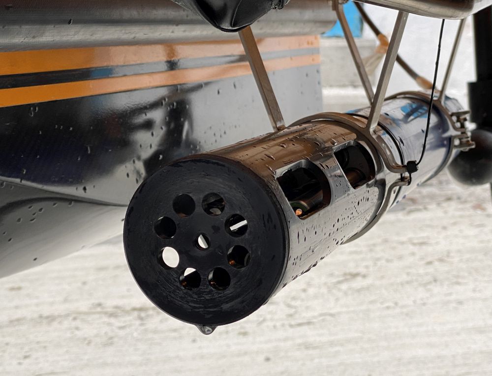 The water quality monitoring unit under a USV can monitor temperature, conductivity, turbidity, dissolved oxygen, pH, chlorophyll-a and blue green algae. The water quality data collected can be sent to the base station computer for real time analysis.